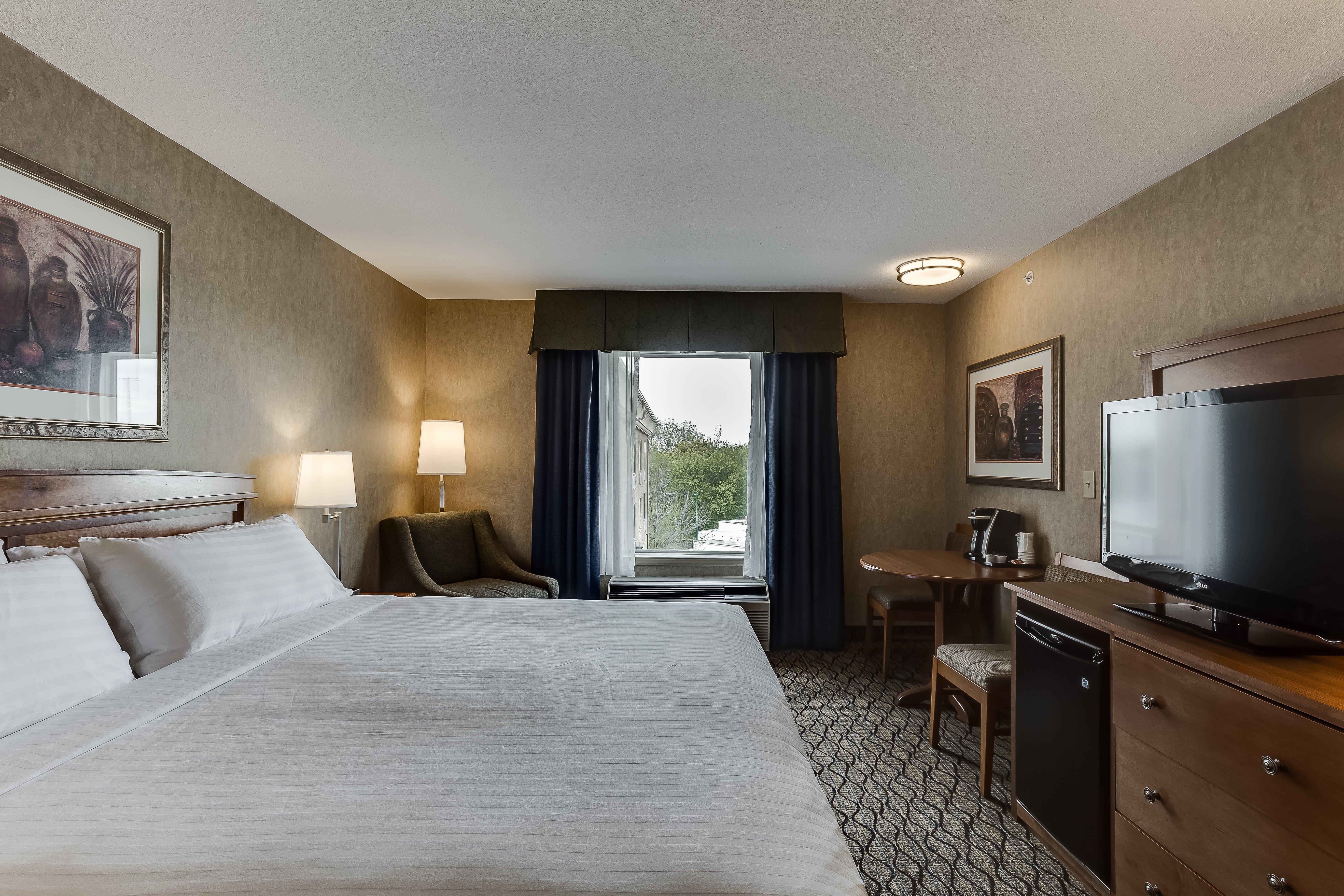 Holiday Inn Express Hotel & Suites Saskatoon By Ihg Экстерьер фото