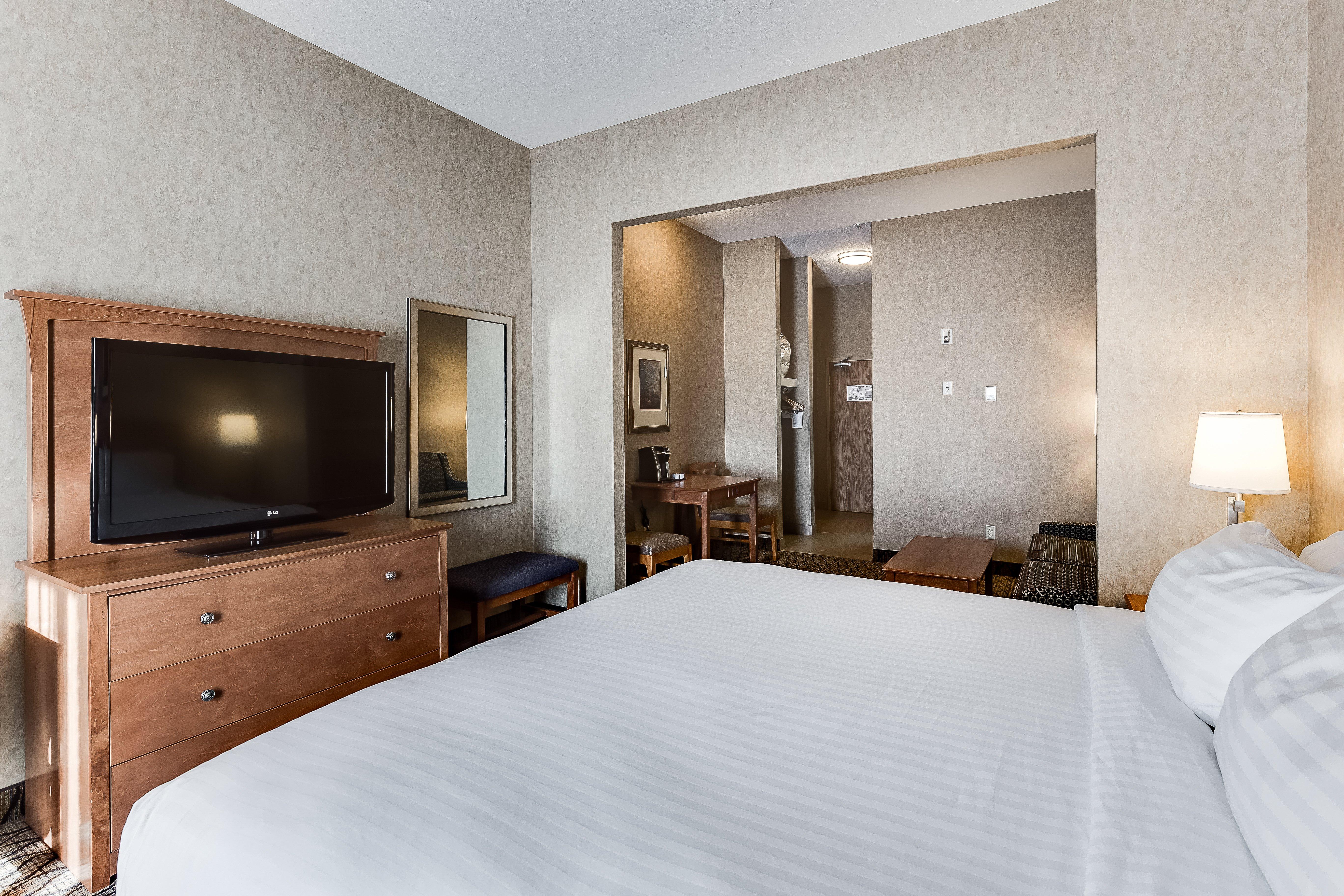 Holiday Inn Express Hotel & Suites Saskatoon By Ihg Экстерьер фото