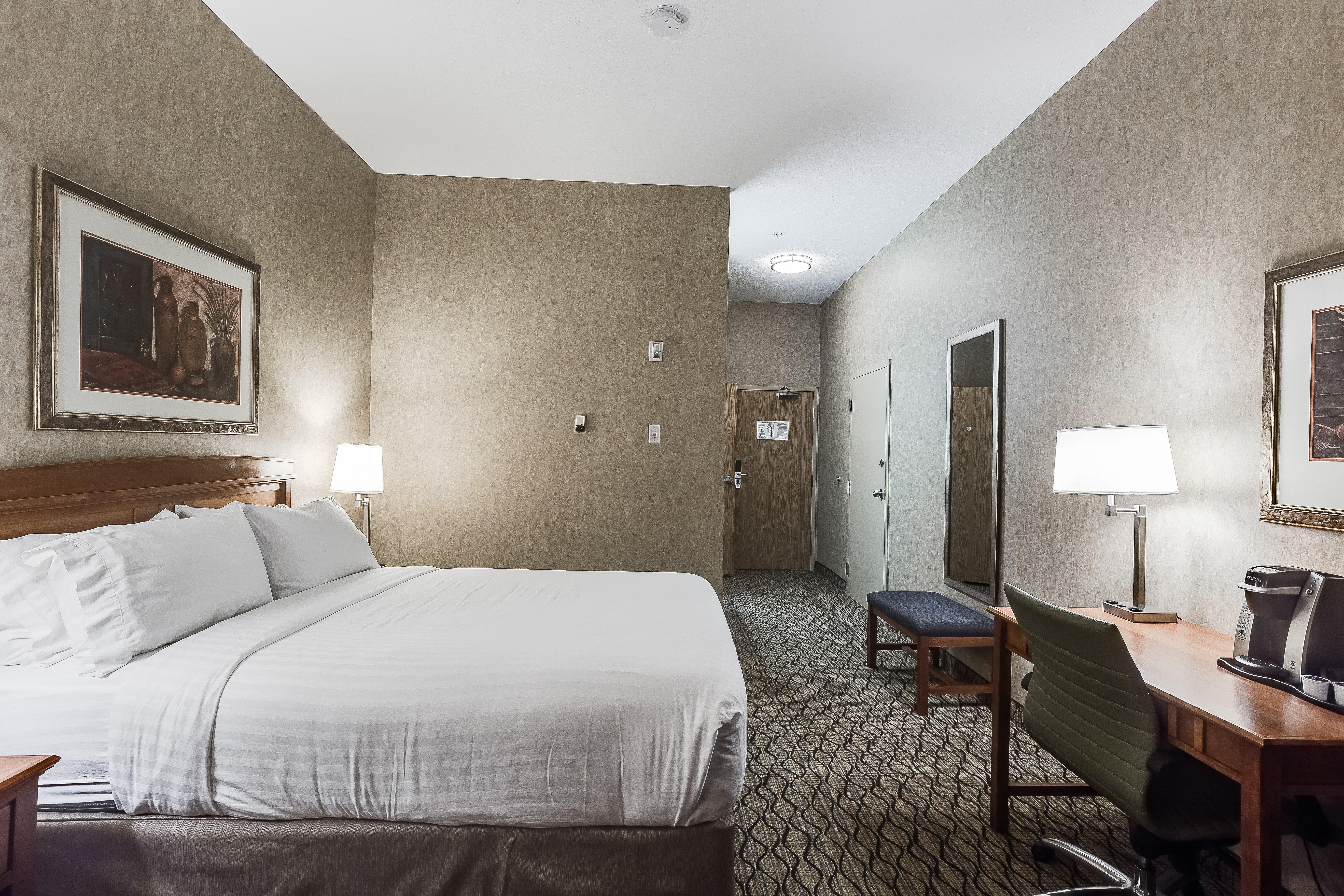 Holiday Inn Express Hotel & Suites Saskatoon By Ihg Экстерьер фото