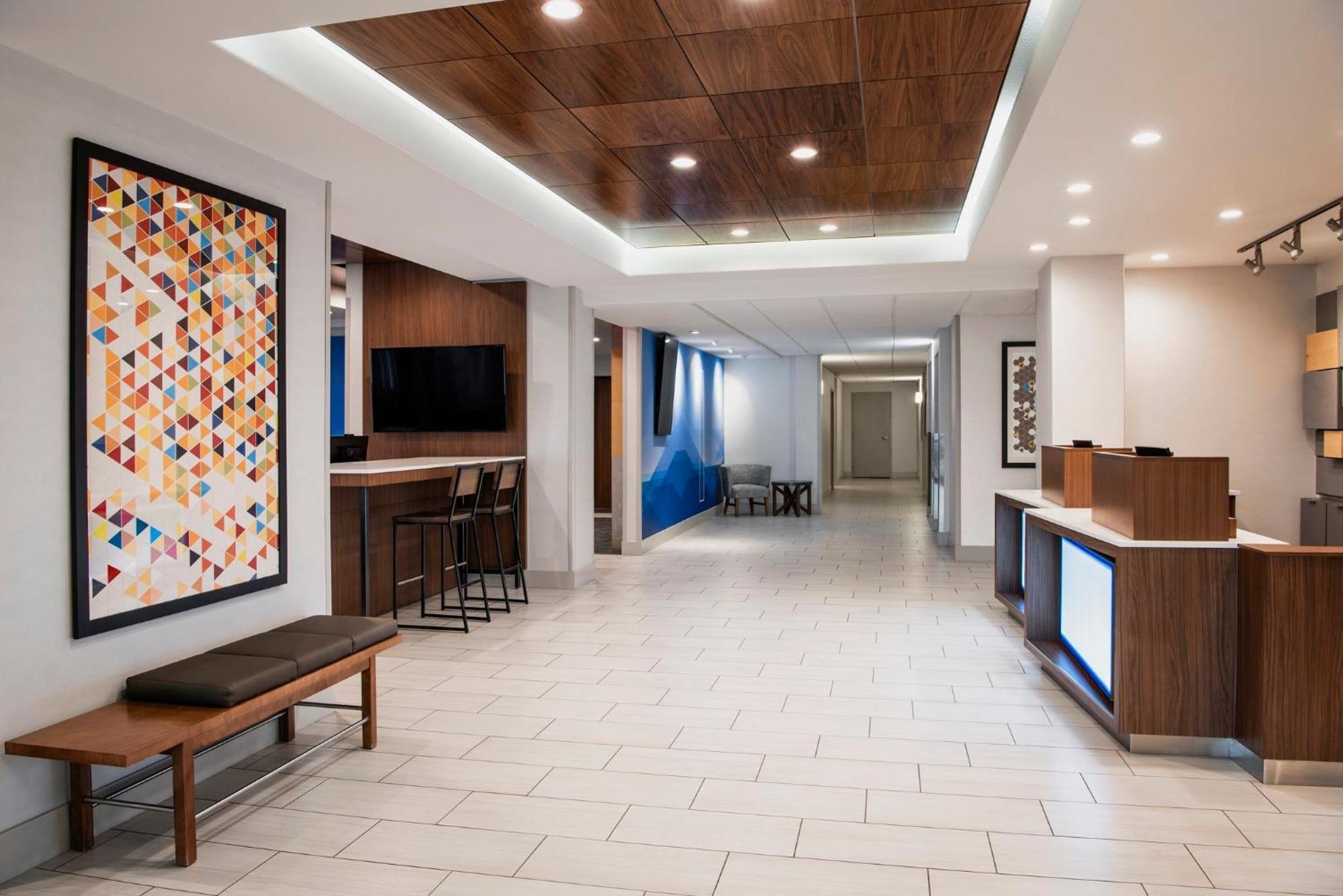 Holiday Inn Express Hotel & Suites Saskatoon By Ihg Экстерьер фото